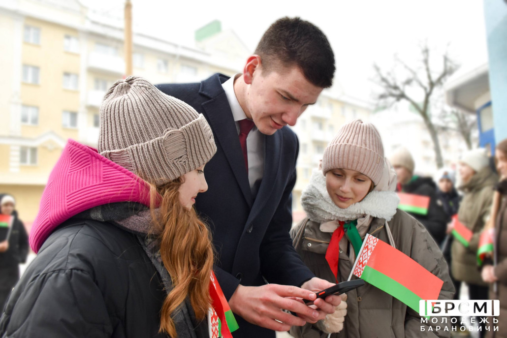 В Барановичах открыли информационную табличку с QR-кодом «Цифровая звезда»